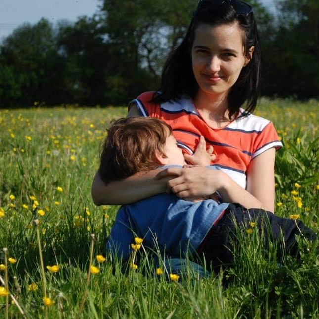 „Trebuie să înțarc copilul” și alte norme sociale moderne